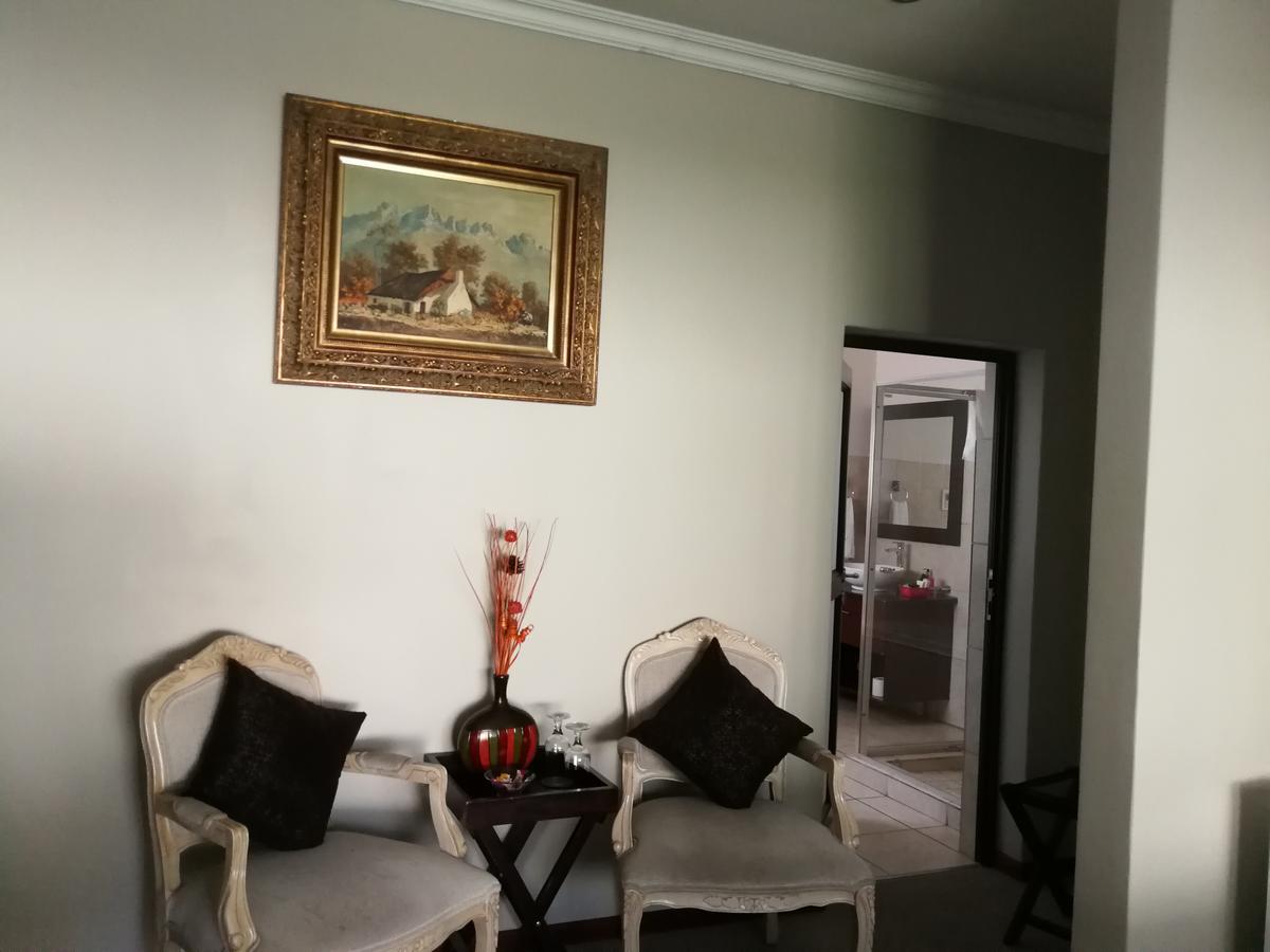 47 On Preston Guesthouse Γιοχάνεσμπουργκ Εξωτερικό φωτογραφία