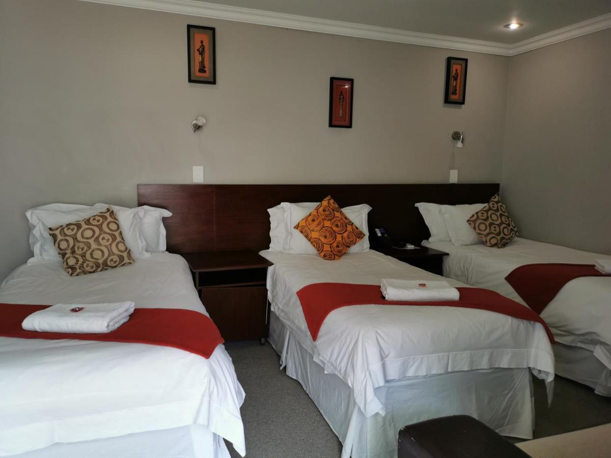 47 On Preston Guesthouse Γιοχάνεσμπουργκ Εξωτερικό φωτογραφία